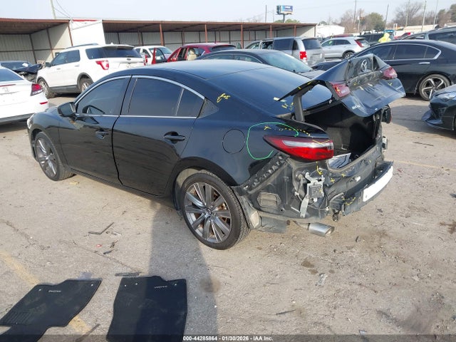 2021 MAZDA MAZDA6 JM1GL1VM6M1604594 Photo 2