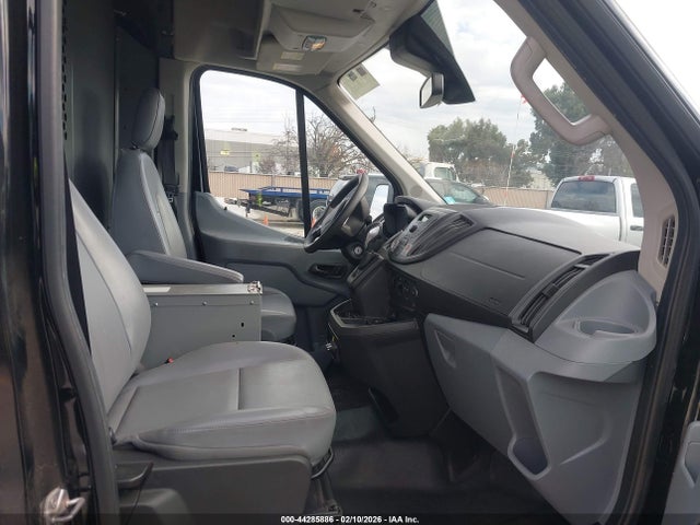 1FTYR2XM8HKB54694 Ford Transit-250