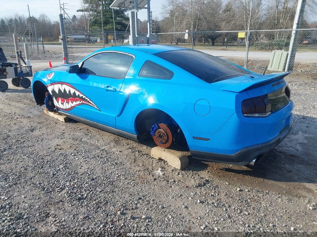 2011 FORD MUSTANG 1ZVBP8CF7B5117046 Photo 2