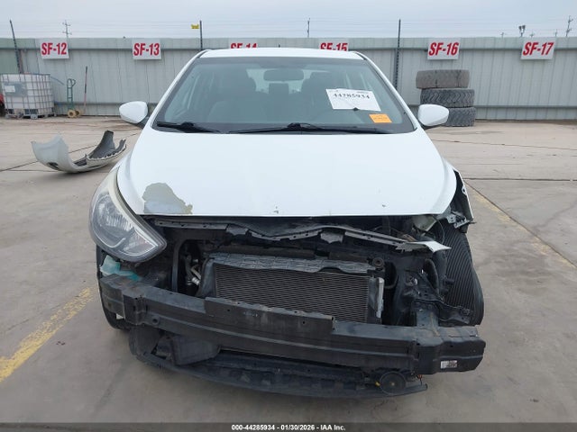 KMHCT4AE0GU103925 Hyundai ACCENT SE