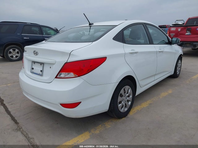 KMHCT4AE0GU103925 Hyundai ACCENT SE