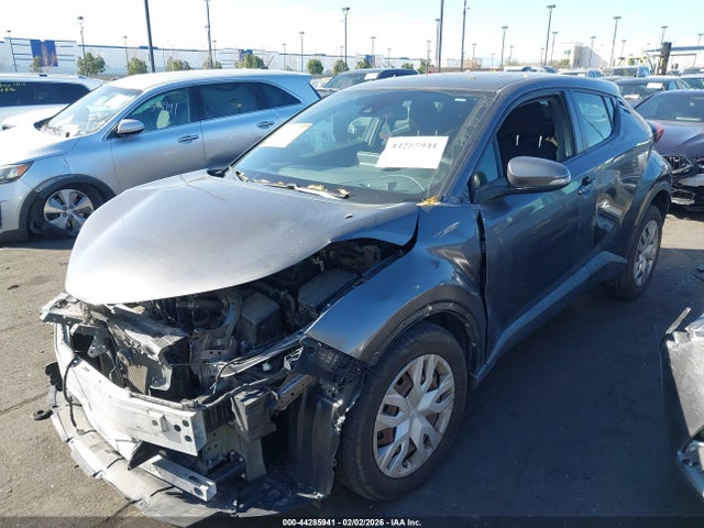 2019 TOYOTA C-HR JTNKHMBXXK1027878 Photo 1