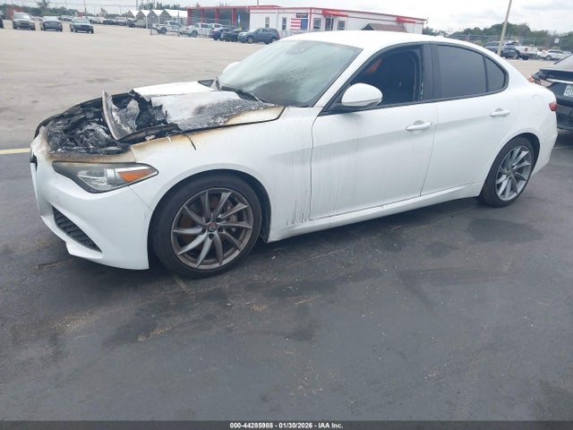 2017 ALFA ROMEO GIULIA ZARFAEBN6H7551734 Photo 1