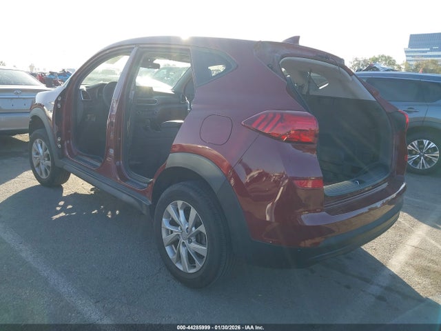 KM8J23A42KU993641 Hyundai TUCSON SE