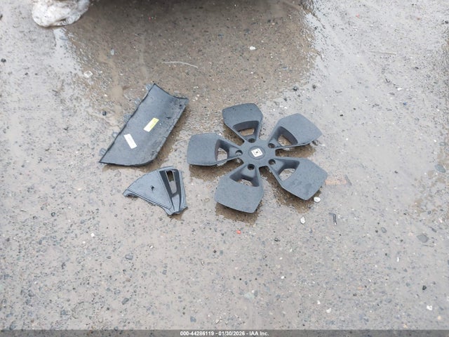 Rivian R1s Adventure 2023 7PDSGABA6PN028469 Image 12