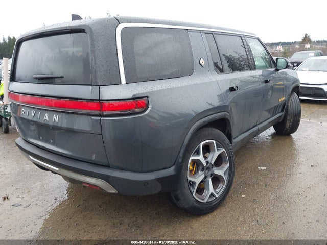 Rivian R1s Adventure 2023 7PDSGABA6PN028469 Image 4