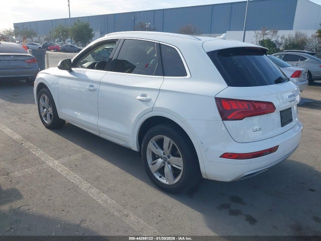 2018 AUDI Q5 WA1BNAFY8J2042445 Photo 2