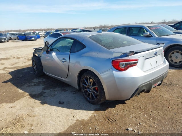 2020 SUBARU BRZ JF1ZCAC11L9701872 Photo 2