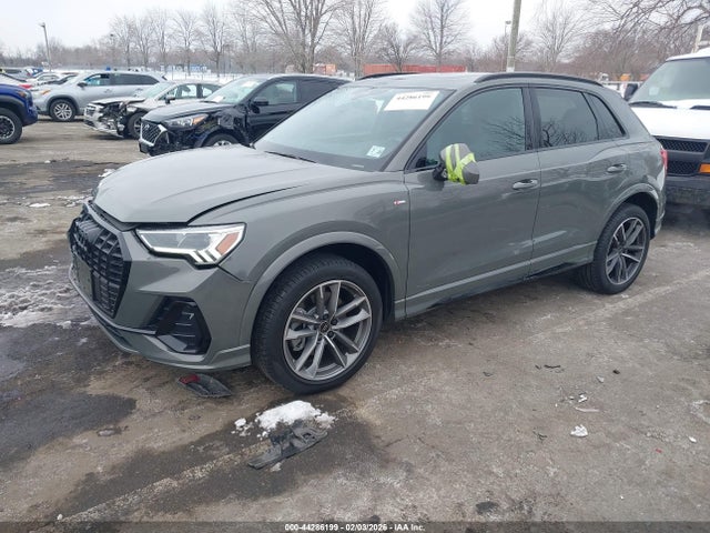 2023 AUDI Q3 WA1EECF3XP1143563 Photo 1