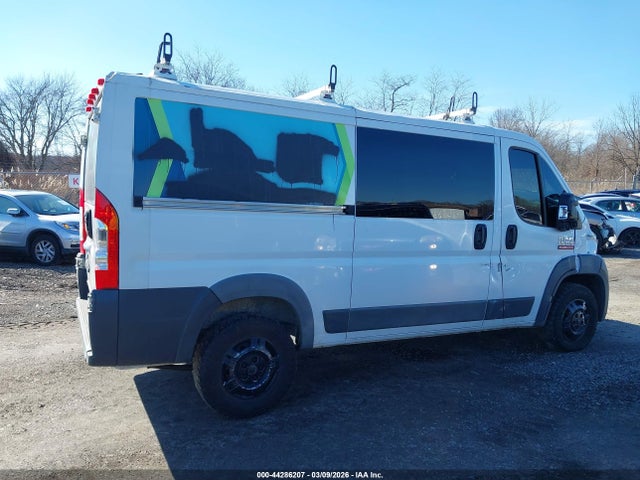 44286207 :رقم المزاد ، 3C6TRVAG8HE525944 vin ، 2017 Ram Promaster 1500 Low Roof 136 Wb مزاد بيع