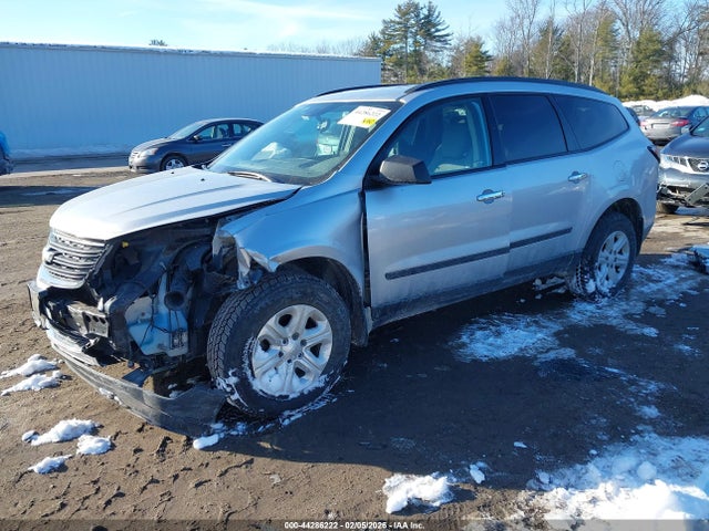 Chevrolet Traverse Ls 2017 1GNKRFEDXHJ296333 Image 2