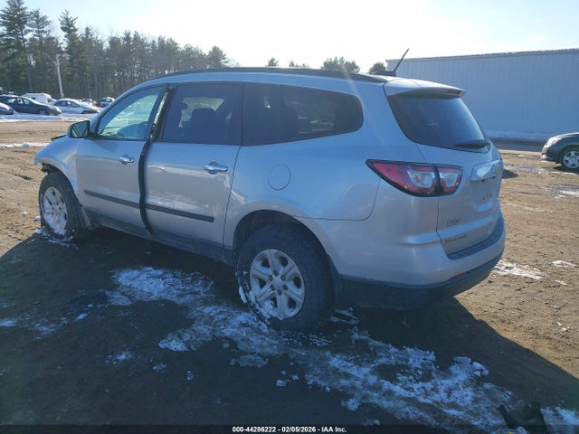 Chevrolet Traverse Ls 2017 1GNKRFEDXHJ296333 Image 3