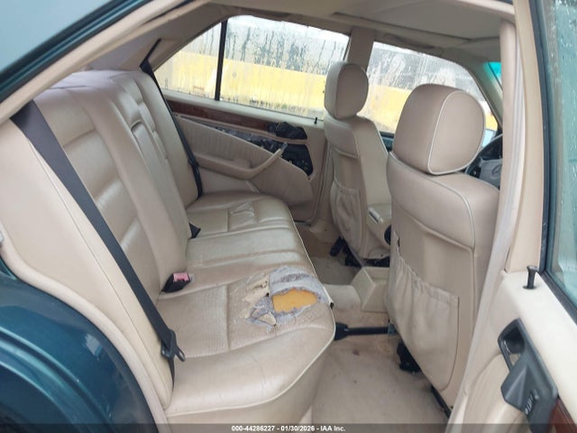1995 MERCEDES-BENZ E WDBEB31E7SC265638 Photo 7
