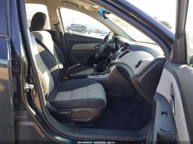 1G1PB5SG7G7220620 Chevrolet Cruze Limited Ls Manual