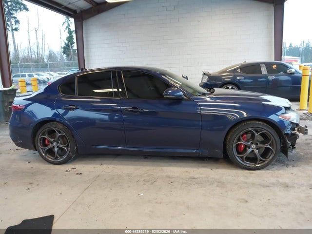 ZARFANBN4K7601151 Alfa Romeo Giulia Ti Sport Awd
