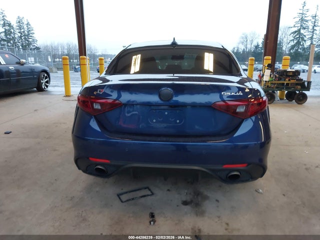 ZARFANBN4K7601151 Alfa Romeo Giulia Ti Sport Awd