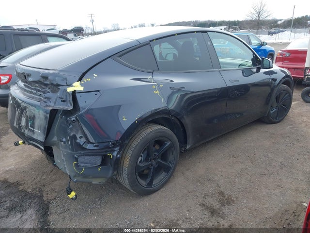 2026 TESLA MODEL Y 7SAYGDEE7TA409211 Photo 3