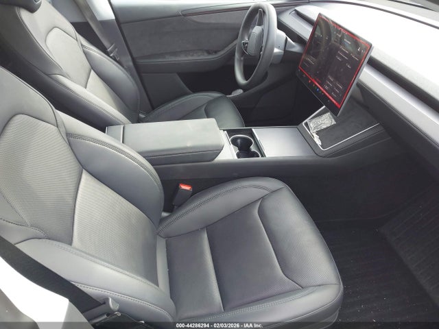 2026 TESLA MODEL Y 7SAYGDEE7TA409211 Photo 4