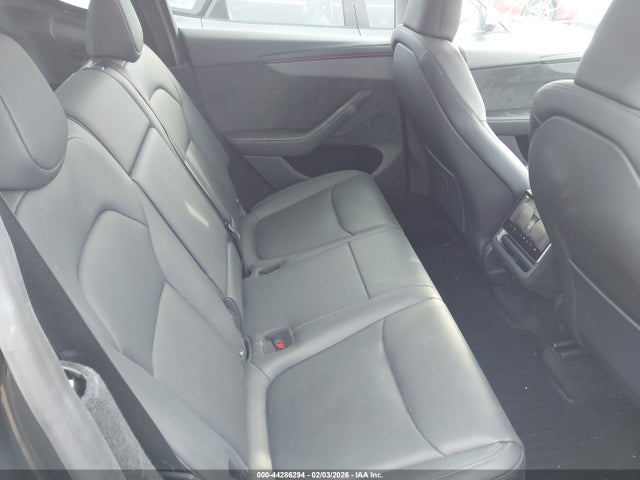 2026 TESLA MODEL Y 7SAYGDEE7TA409211 Photo 7