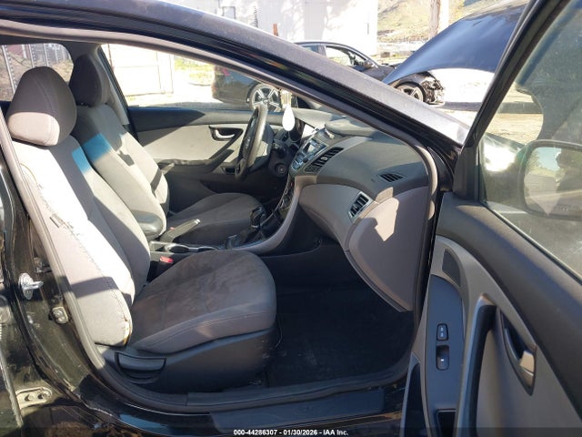 KMHDH4AE4FU381151 Hyundai ELANTRA SE