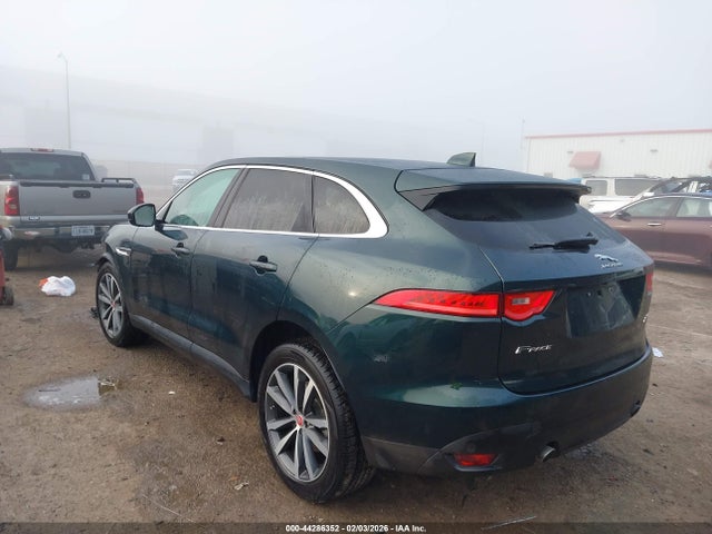 2018 JAGUAR F-PACE SADCK2FX9JA258699 Photo 2
