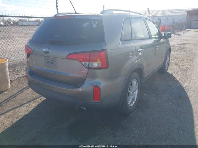 5XYKT3A6XEG509261 KIA SORENTO LX