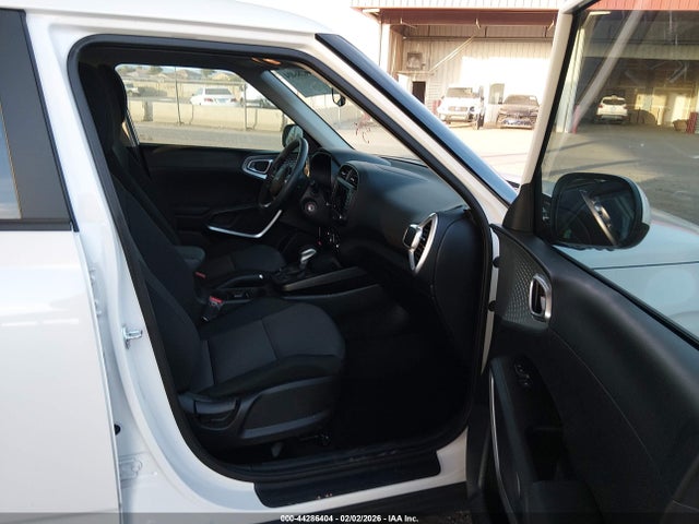 KNDJ23AU7S7958547 KIA SOUL LX