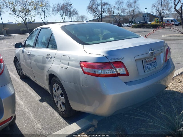 2011 TOYOTA CAMRY 4T1BF3EK5BU212905 Photo 2