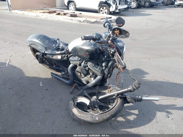 2017 HARLEY-DAVIDSON XL883 1HD4LE230HC443173