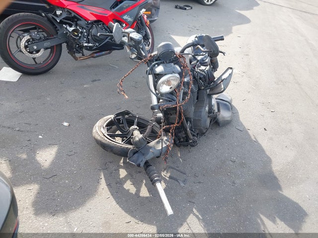 2017 HARLEY-DAVIDSON XL883 1HD4LE230HC443173 Photo 4