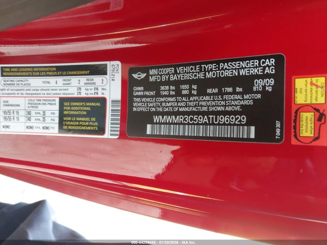 2010 MINI COOPER WMWMR3C59ATU96929 Photo 8