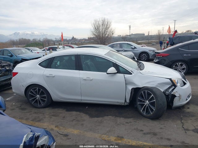 1G4PR5SK1H4109745 Buick Verano Sport Touring