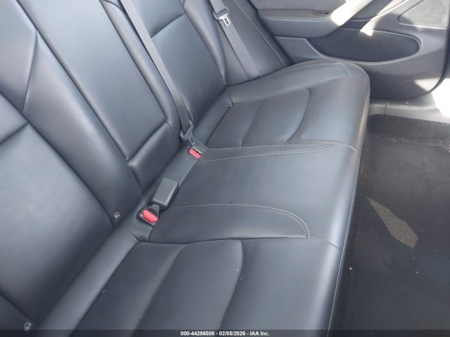 44286508 :رقم المزاد ، 5YJ3E1EB9KF209885 vin ، 2019 Tesla Model 3 Long Range/performance مزاد بيع