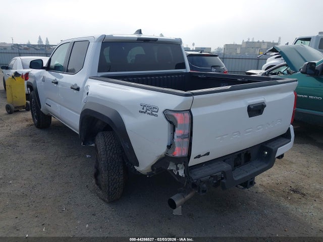 Toyota Tacoma Trd Off Road 2025 3TMLB5JN9SM148016 Image 3