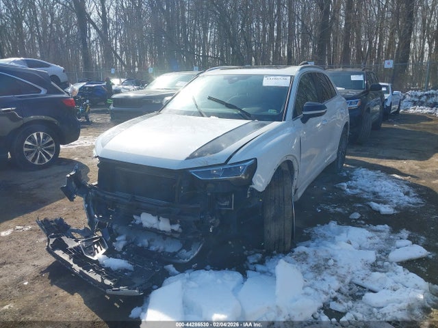 2021 AUDI Q3 WA1BUCF32M1070626 Photo 1