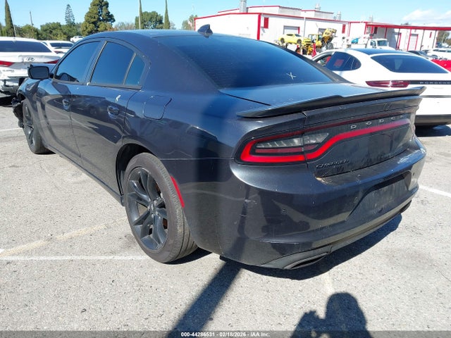 Dodge Charger Sxt Plus Rwd 2018 2C3CDXHG8JH157448 Image 3