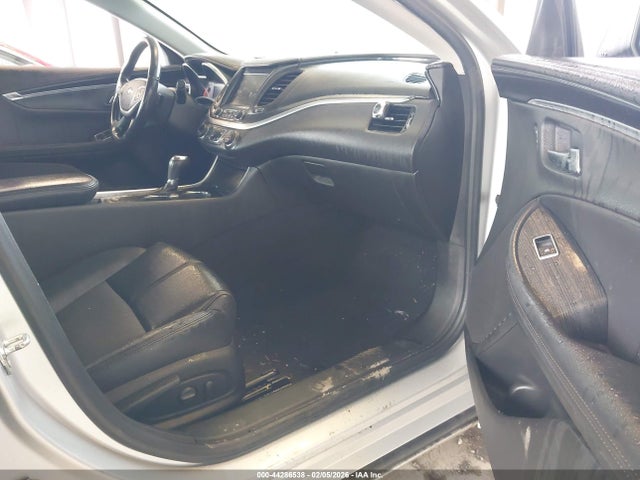 Chevrolet IMPALA 1LT 2018 2G1105S38J9113669 Image 5