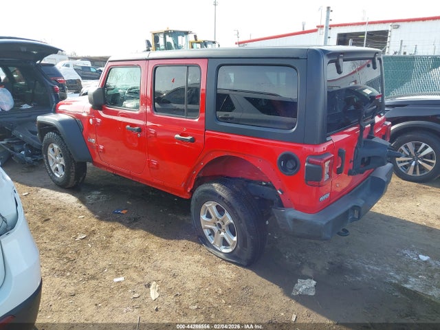 2019 JEEP WRANGLER UNLIMITED 1C4HJXDGXKW527866 Photo 2