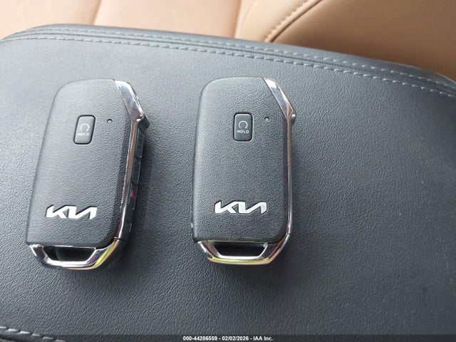KNDERCAA3S7773446 KIA SELTOS EX
