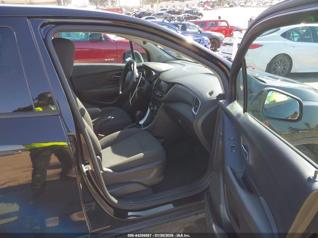 KL7CJKSBXLB066257 Chevrolet Trax Fwd Ls