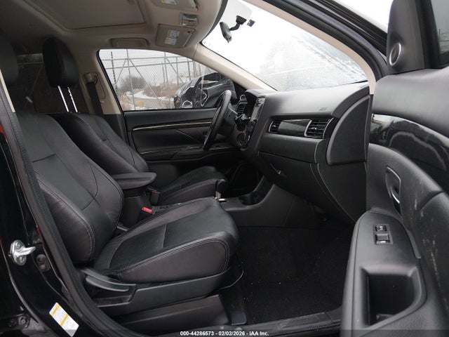 2016 MITSUBISHI OUTLANDER JA4AZ3A30GZ045623 Photo 4