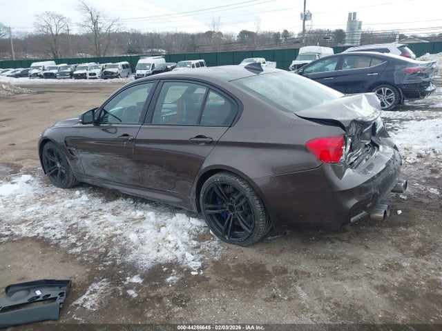 2015 BMW M3 WBS3C9C5XFP805805 Photo 2