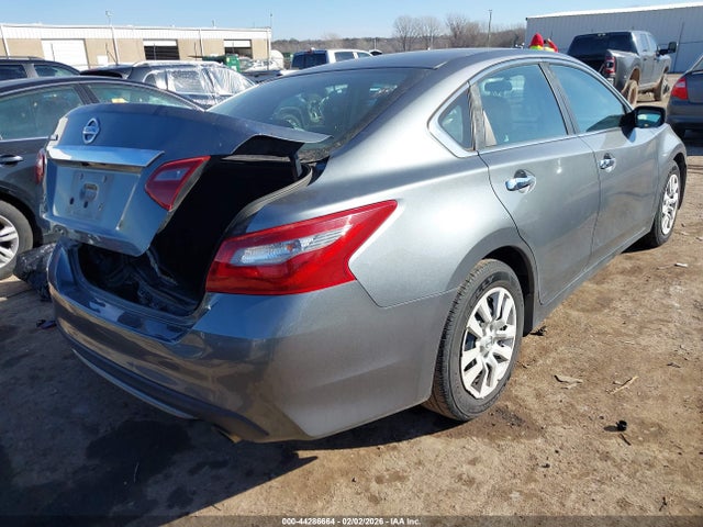 2018 NISSAN ALTIMA 1N4AL3AP1JC169944 Photo 3