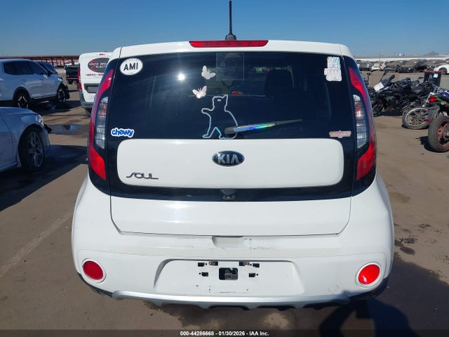 KIA SOUL + 2018 KNDJP3A55J7529674 Image 17