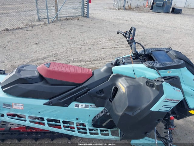 Ski Doo Other 2024 2BPSVDRE5RV000134 Image 5