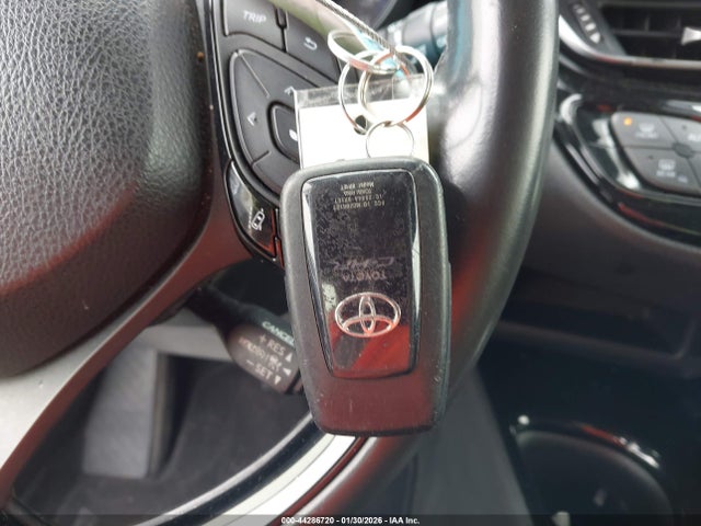 2019 TOYOTA C-HR JTNKHMBX4K1047351 Photo 10
