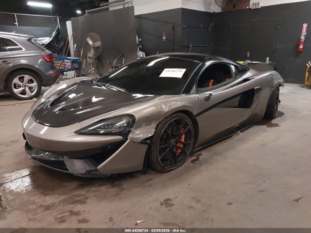 Mclaren 570S 2016 SBM13DAA5GW000634 Image 2