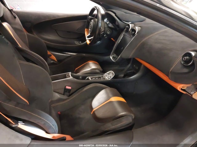 Mclaren 570S 2016 SBM13DAA5GW000634 Image 5