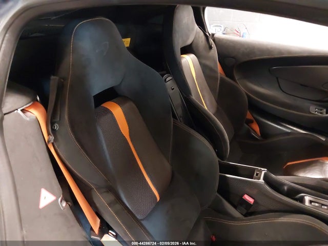 Mclaren 570S 2016 SBM13DAA5GW000634 Image 8