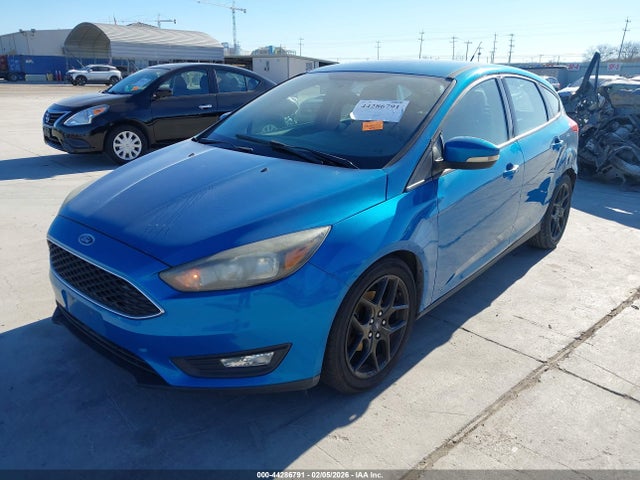 Ford FOCUS SE 2016 1FADP3K27GL372592 Image 2